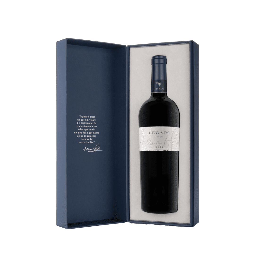 Alternative view of Legado Red 2019 DOC Douro